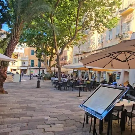 Lola's Centro Dom wakacyjny San Remo