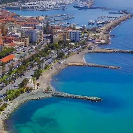 Lola's Centro Dom wakacyjny San Remo